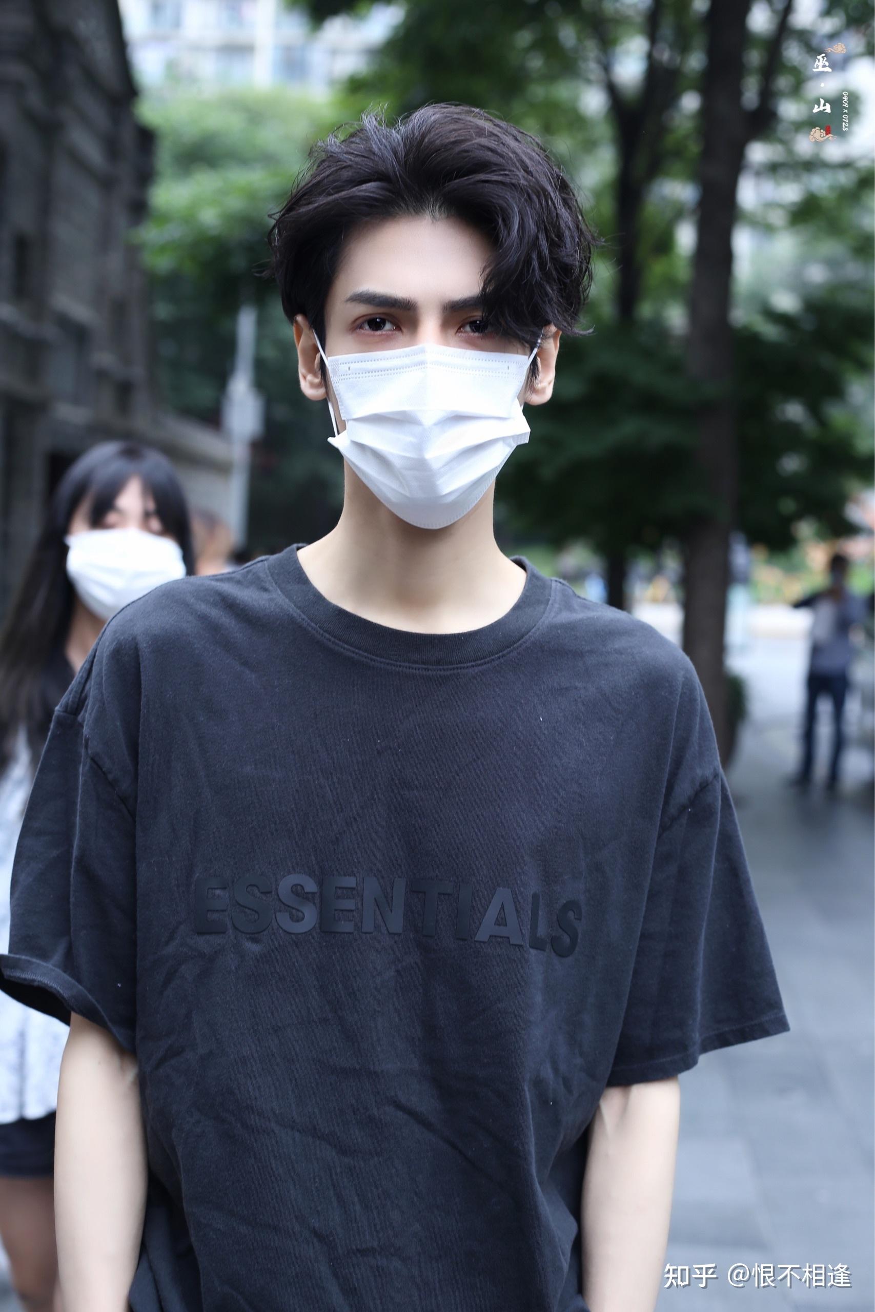 为什么我感觉最近罗云熙太瘦了,已经因为瘦影响颜值了? - 知乎