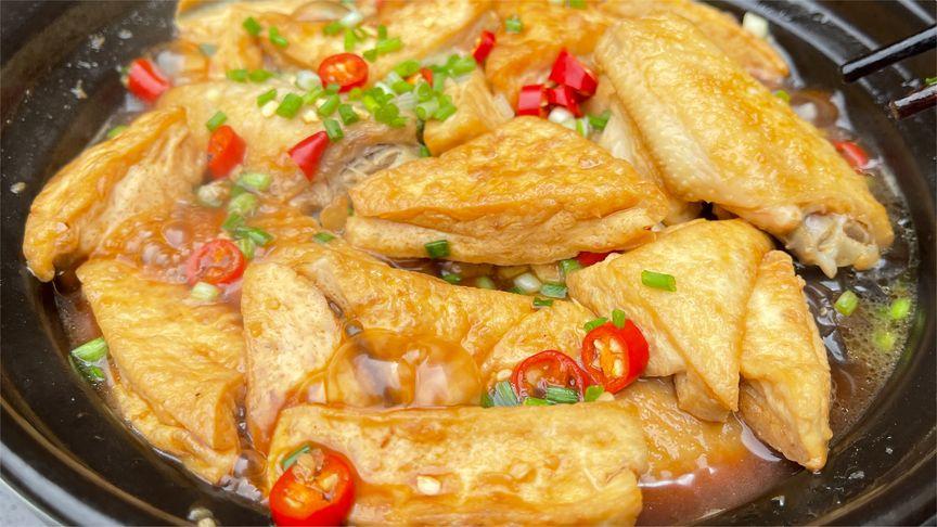 天气渐渐变冷了做一锅豆腐砂锅煲暖心又暖胃有素有肉搭配均衡