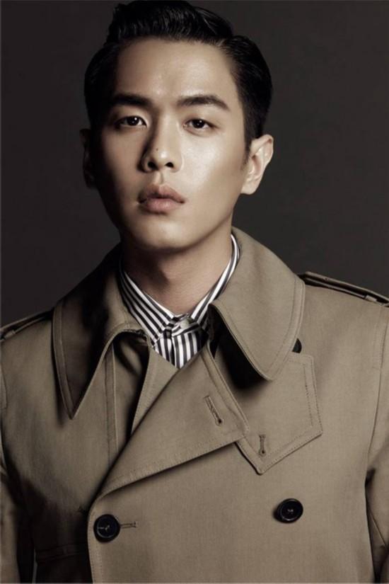 有人像我一样喜欢单眼皮内双男生的么,比如赵又廷,高以翔,彭于晏,还有