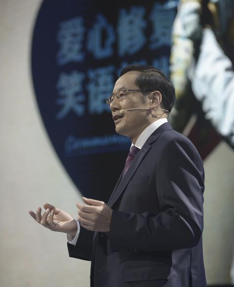 石冰教授谈应该作科学家式还是匠人式的医生