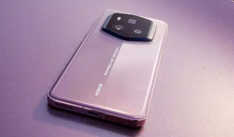 双层oled屏幕 24gb内存 1tb存储,它应该就是当前屏幕最好的手机了!