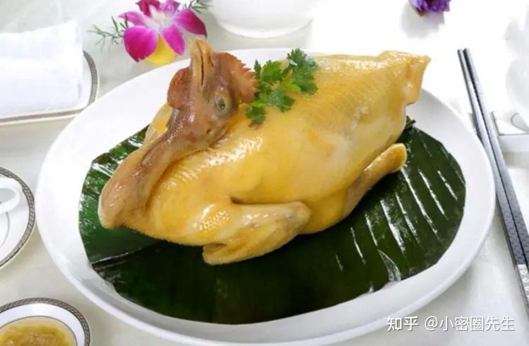 广东经典美食隔水蒸鸡鲜嫩多汁