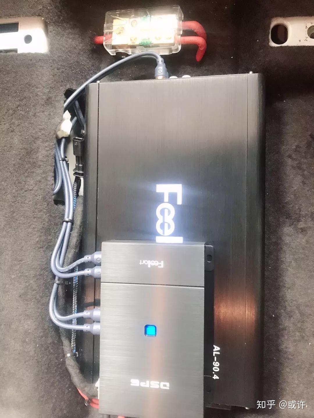 她花钱给雪佛兰科沃兹改装芬朗音响说来一场分手砸音响的恋爱