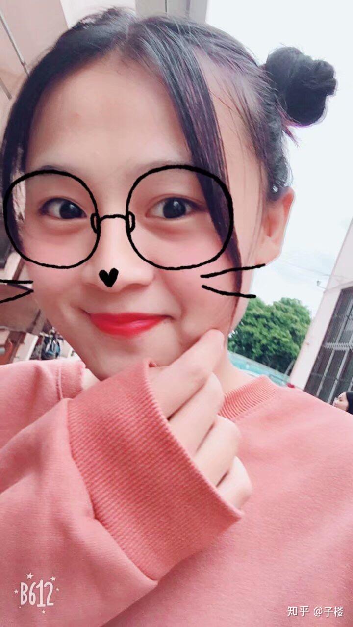 有个漂亮女朋友是什么体验?