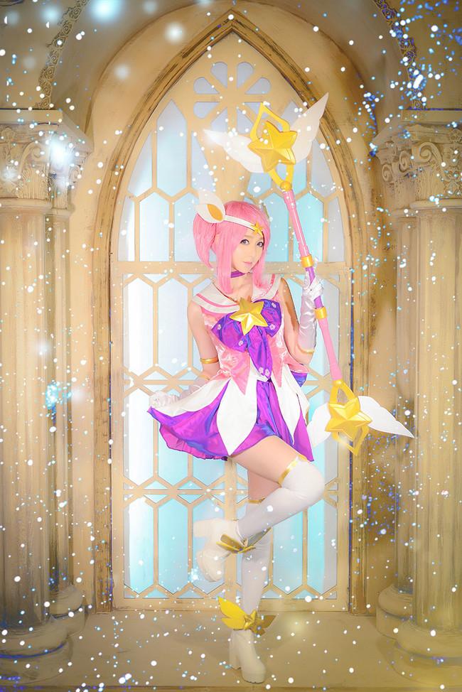 身为召唤师的我能够召唤二次元女神