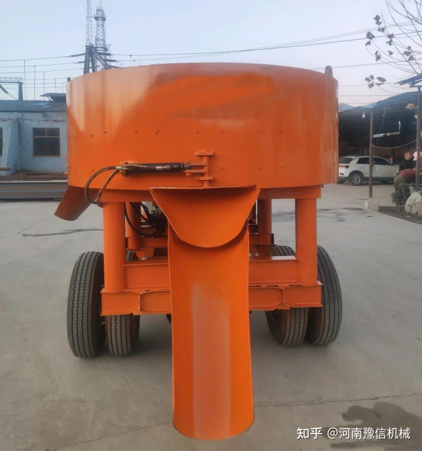 拖拉机头混凝土自动上料搅拌车适用于平整过的路面