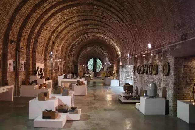 使陶瓷器物产生美的形式~国内首家以现代陶艺为主题的陶艺博物馆群就