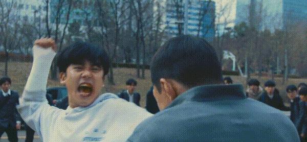 《ONE:高中英雄们》热血、动作、拳拳到肉,比《弱小英雄》好看