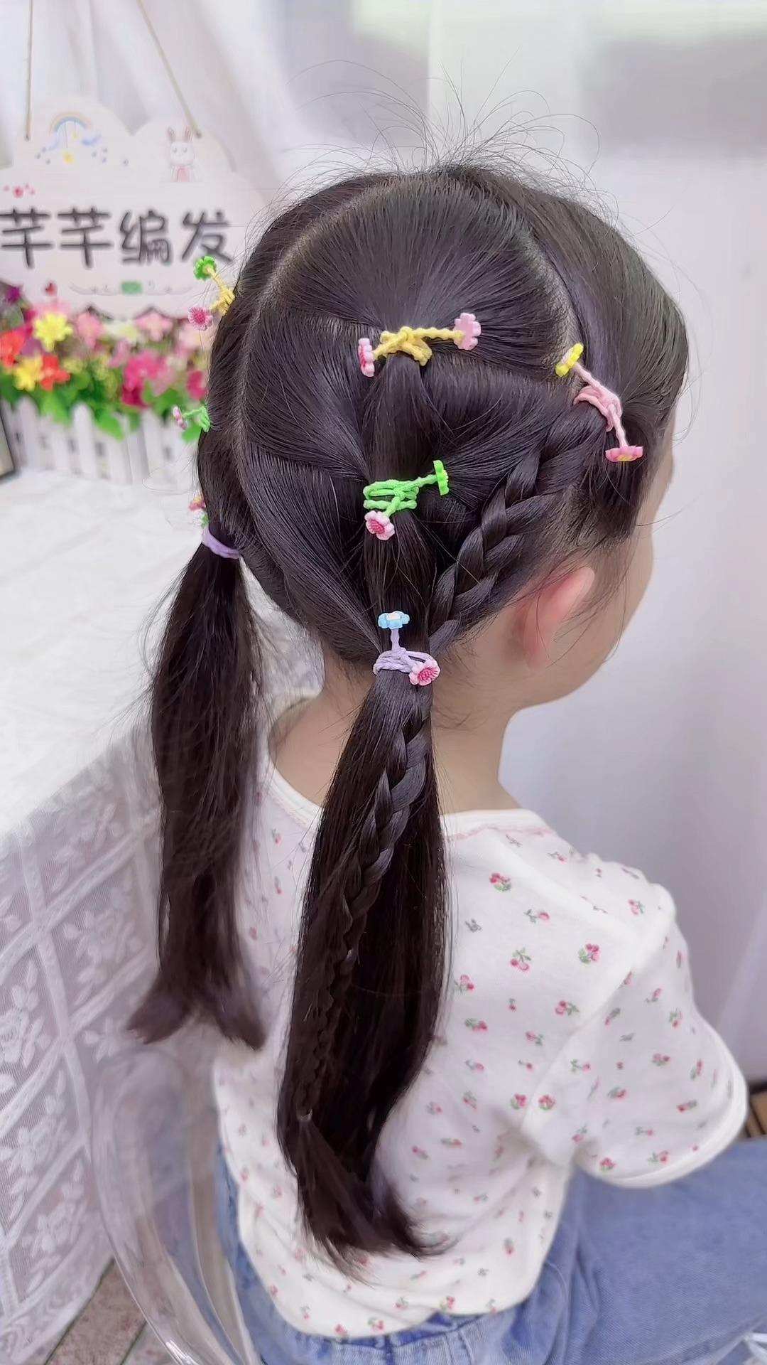 小女孩夏日清凉发型