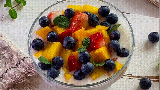 来厦门旅行记得吃酸奶水果捞,料足味美营养好,自己在家也能做