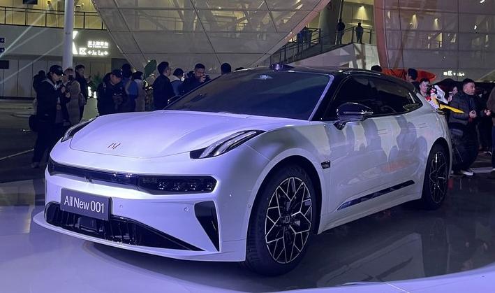 新款极氪001全面升级,换代之作惊艳登场! - 知乎