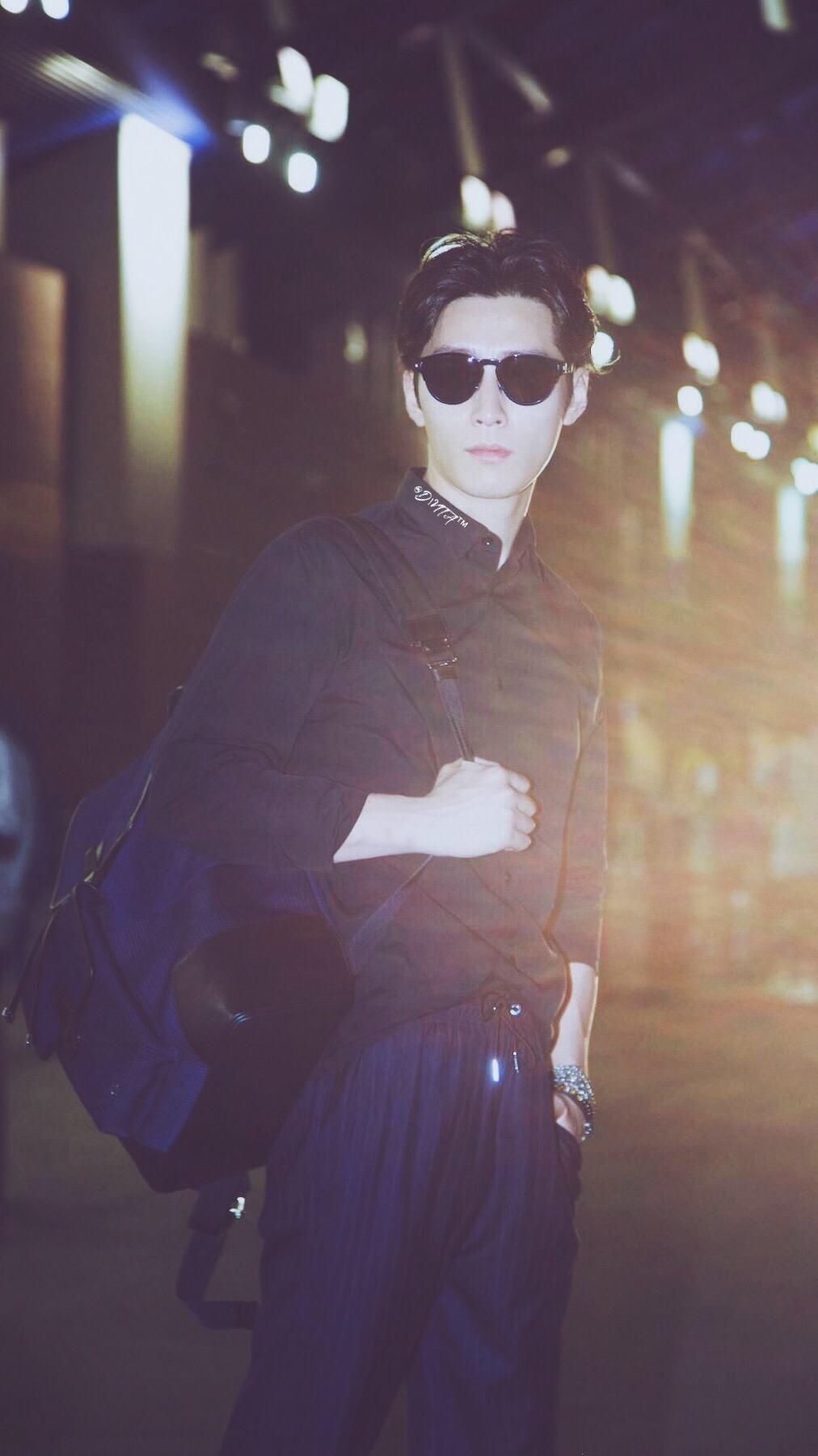 窦骁的美图或搞怪图有哪些?-窦骁帅照