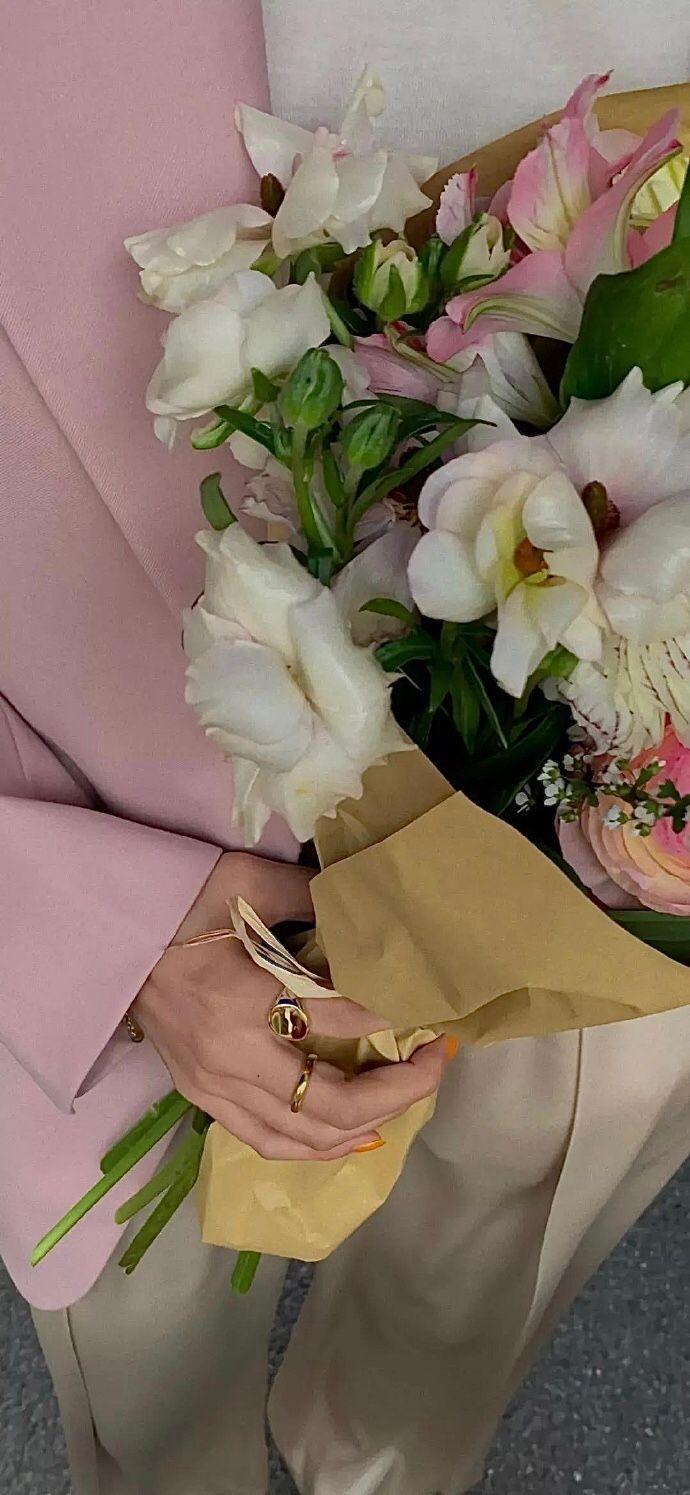 有什么你很喜欢很欲且不俗的壁纸吗