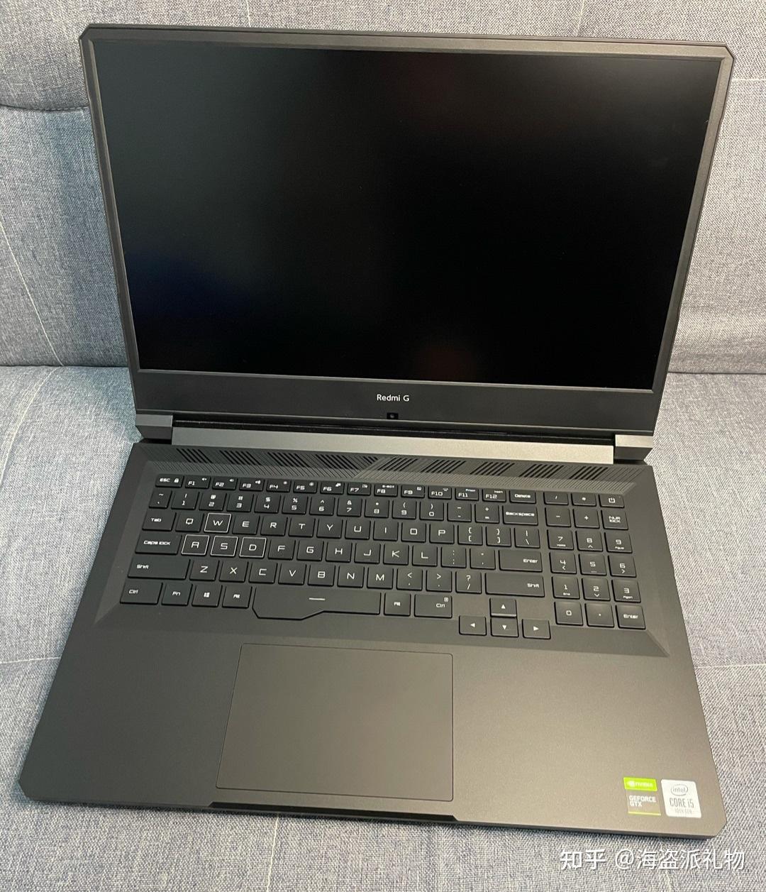 它采用16.1英寸大屏幕,采用了i5-11260h处理器,睿频到4.