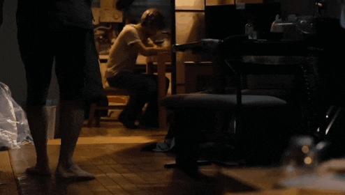 这部大尺度新片《死亡护理师》,魔幻又现实!