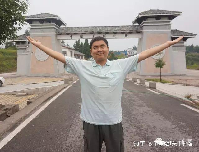四川省渠县:走进中国汉阙之乡,寻访田野中的古老汉阙 - 知乎
