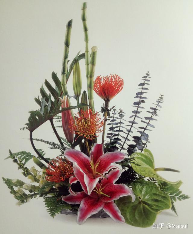 麦穗花艺|稳重的圆锥型插花