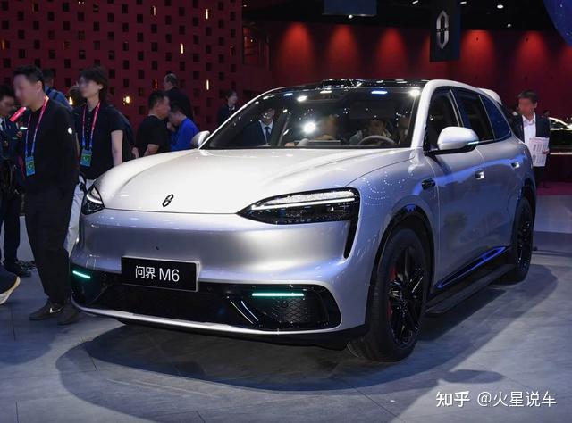 上市首月交付量破2万?问界M6到底切中了国人哪些需求?