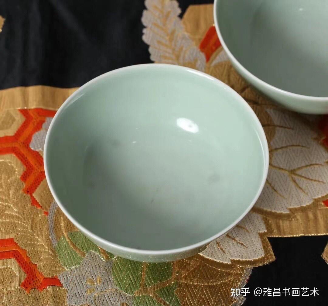 清中期梅子青釉碗一对
