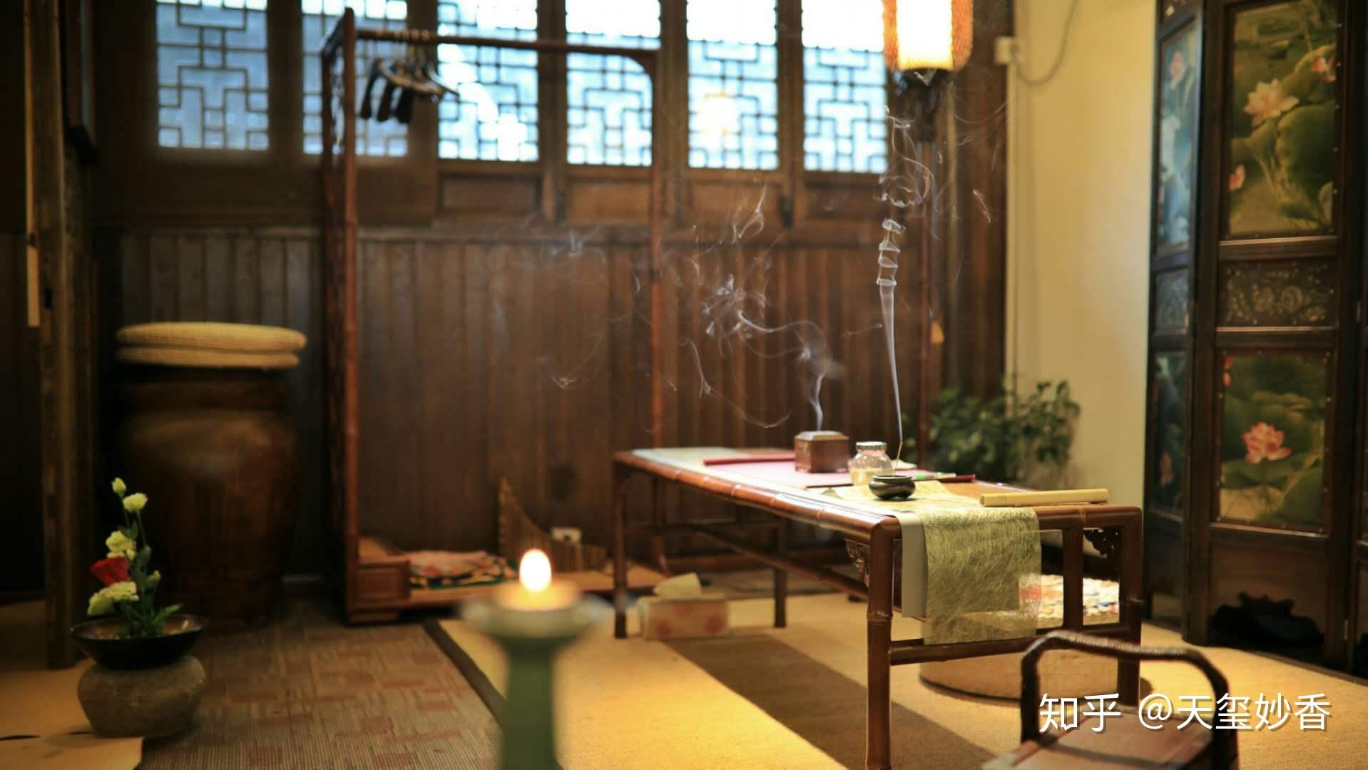 读书与工作幽幽雅香相伴