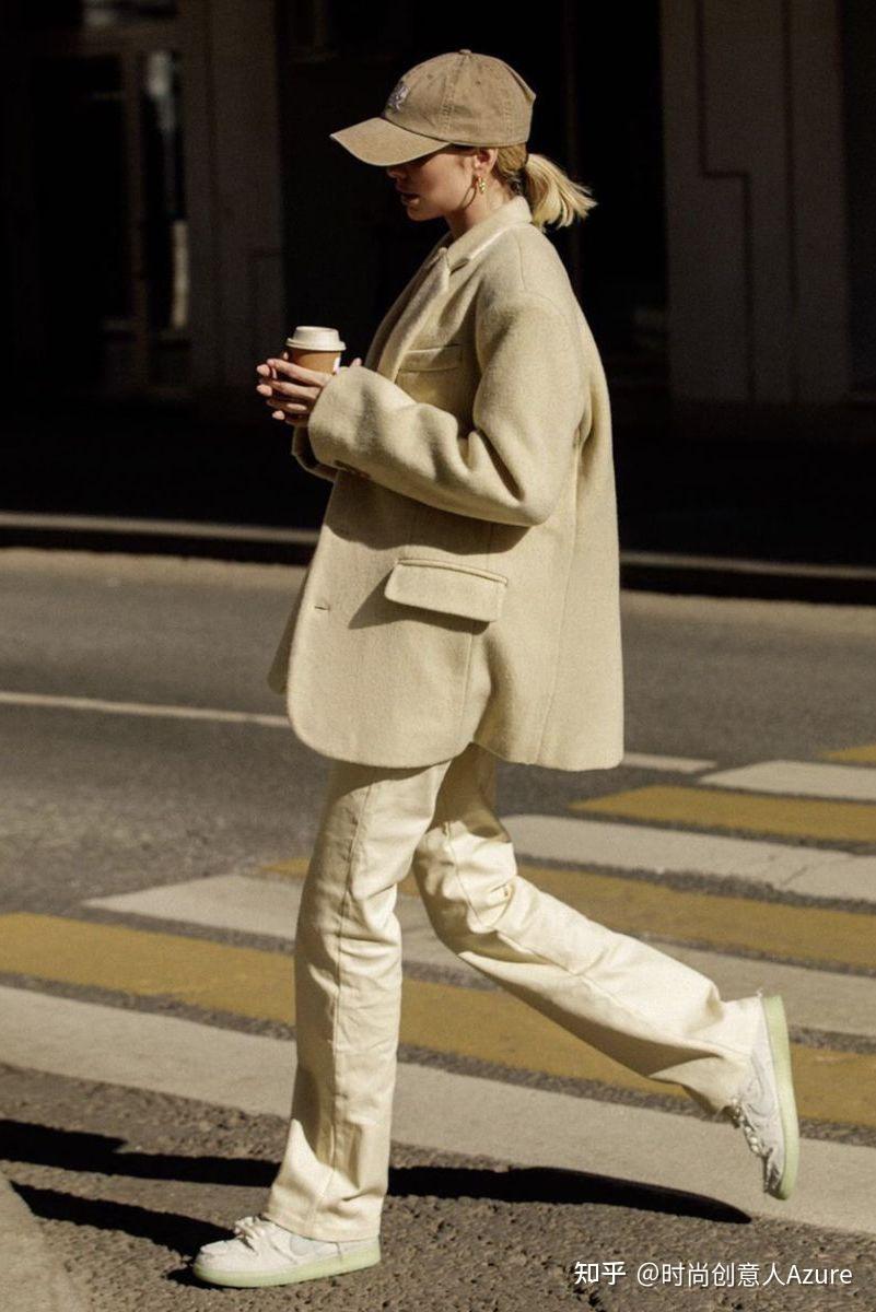 西装搭配这双运动鞋,休闲舒适很耐看!