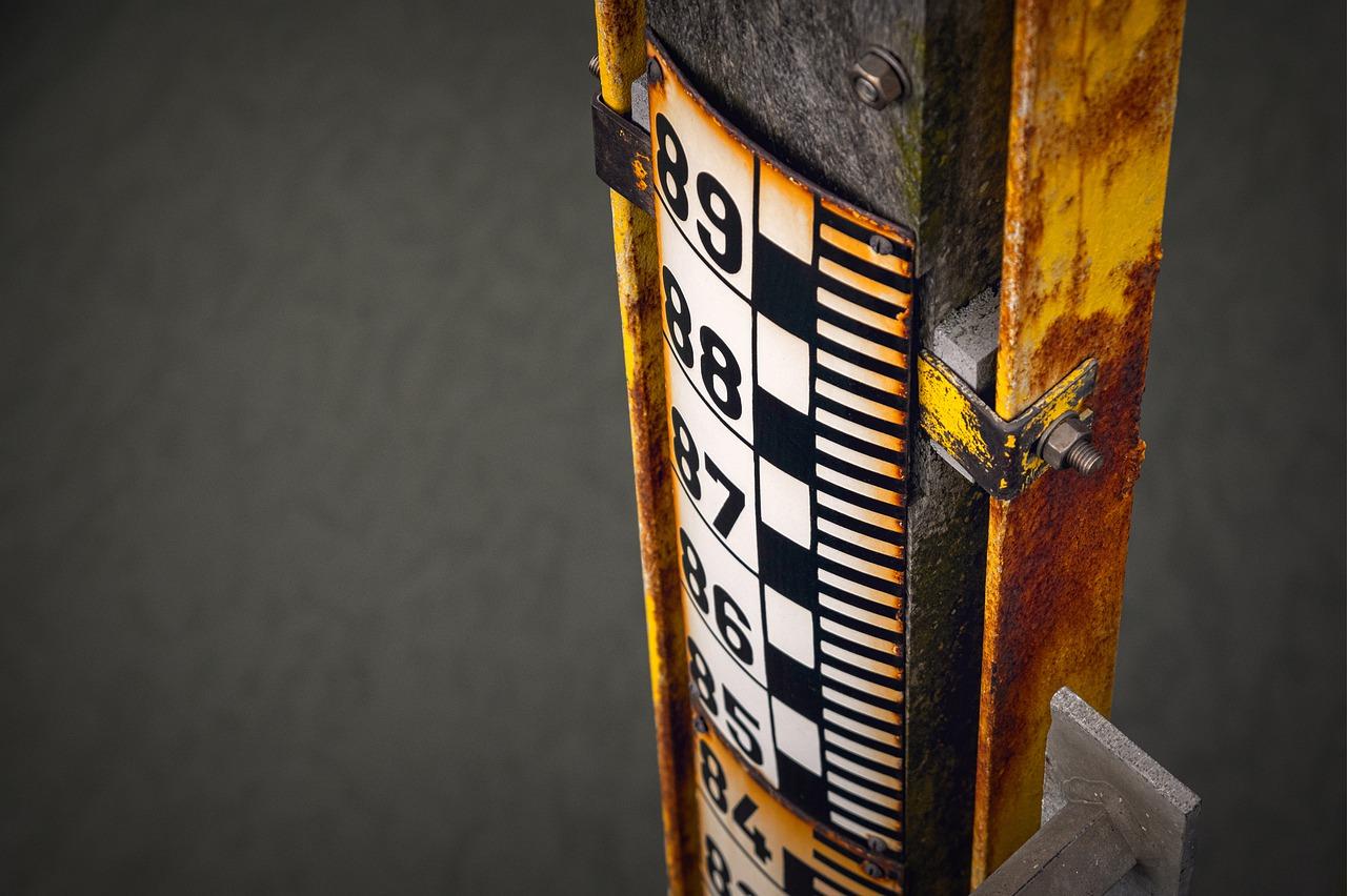 座便器水位高怎么调低