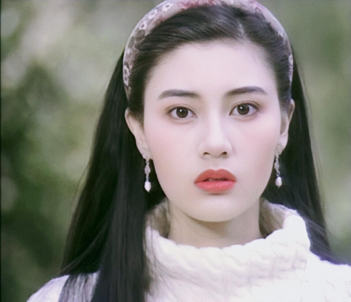 对于艺人李嘉欣的颜值,你有什么评价? - 知乎