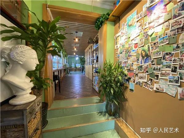 艺术的力量在798艺术区桥艺术空间开幕