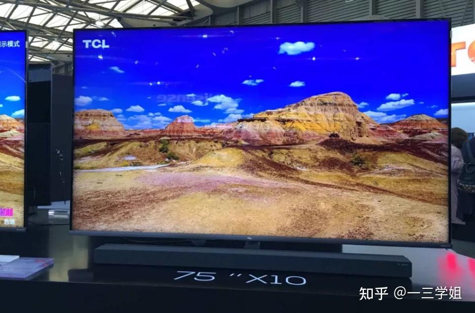 投影仪与电视哪个更适合家用?电视尺寸怎么选?