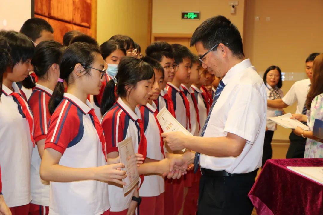 挥手告别扬帆起航记台山碧桂园学校2022届小学初中部毕业生毕业典礼