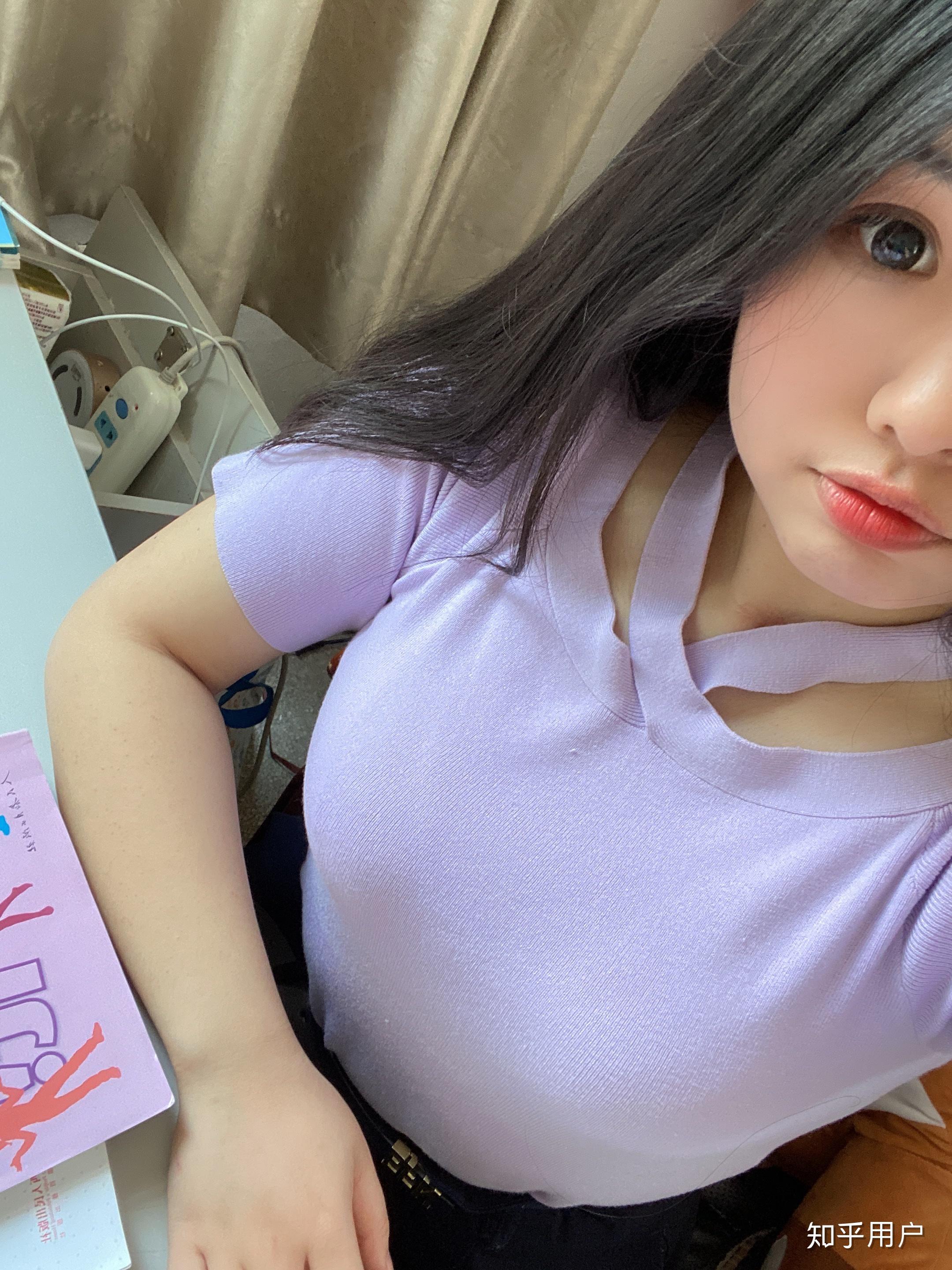 和一个大胸妹子谈恋爱是什么感觉