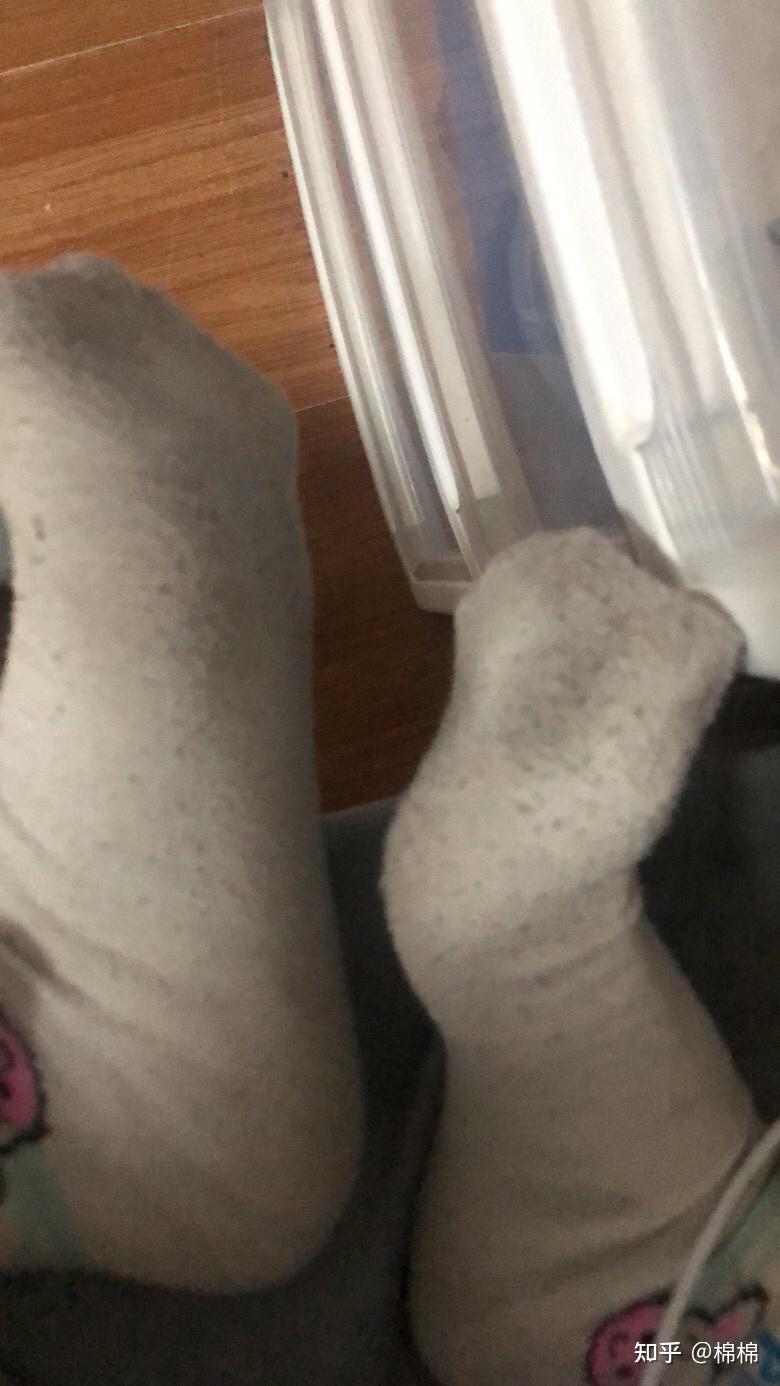 白丝真的很显胖吗? - 知乎