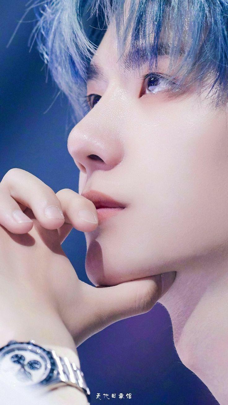 你觉得王一博最神仙的照片是哪一张呢