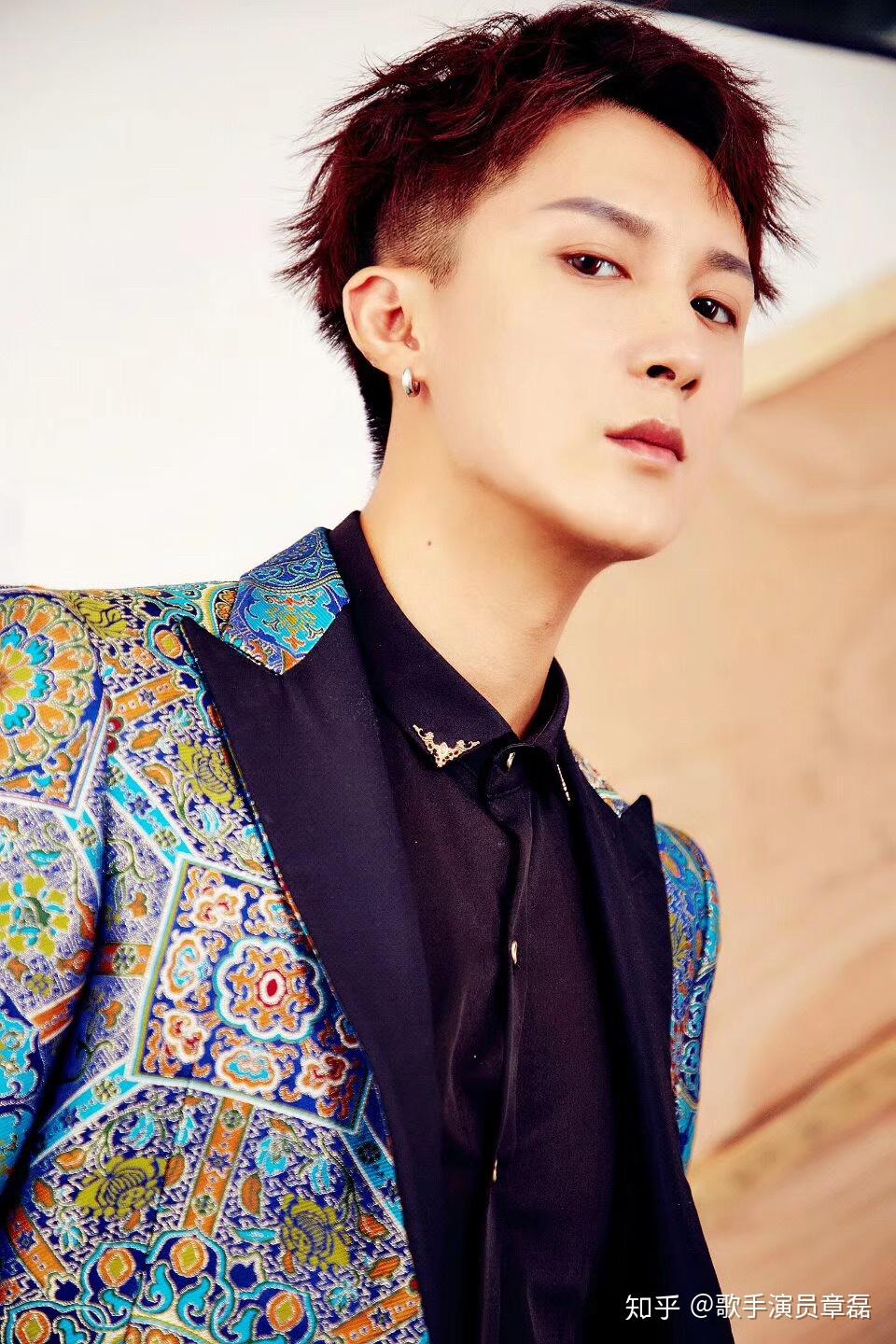 歌手演员章磊大美九月不一样的风情