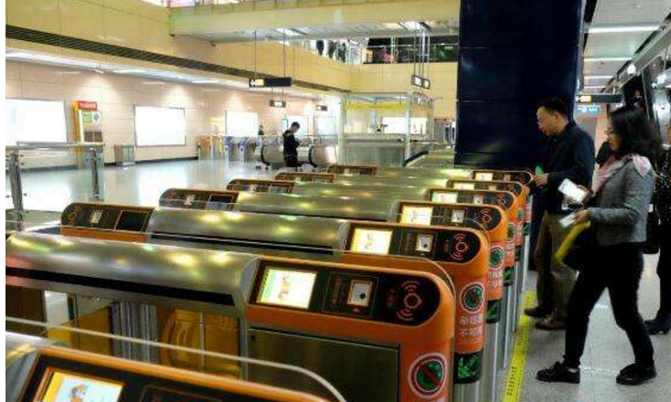 如何看待广州地铁开通全国首个微信扫码乘地铁