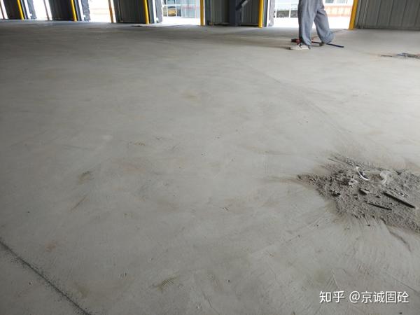 手把手教你处理水泥地面起灰起砂问题 很多人都不知道 简直太简单了 知乎