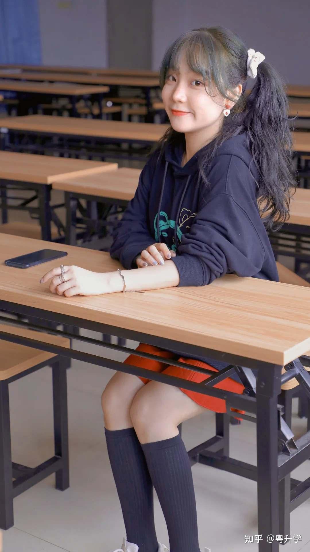 珠海城市职业技术学院校花冬季穿搭