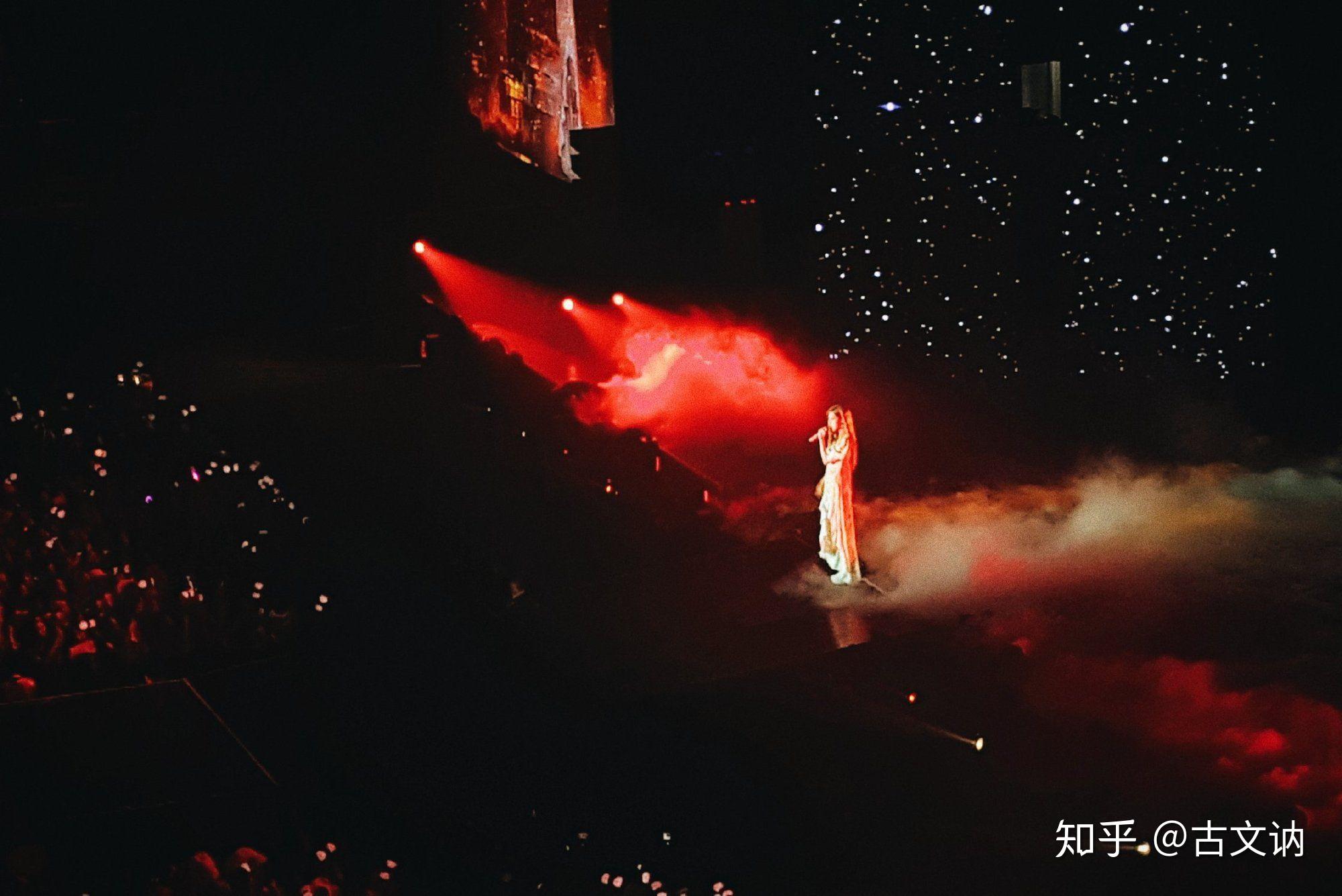 有没有blackpink演唱会一片粉海的照片