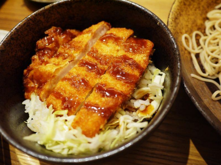 日式丼饭魂传承匠人心