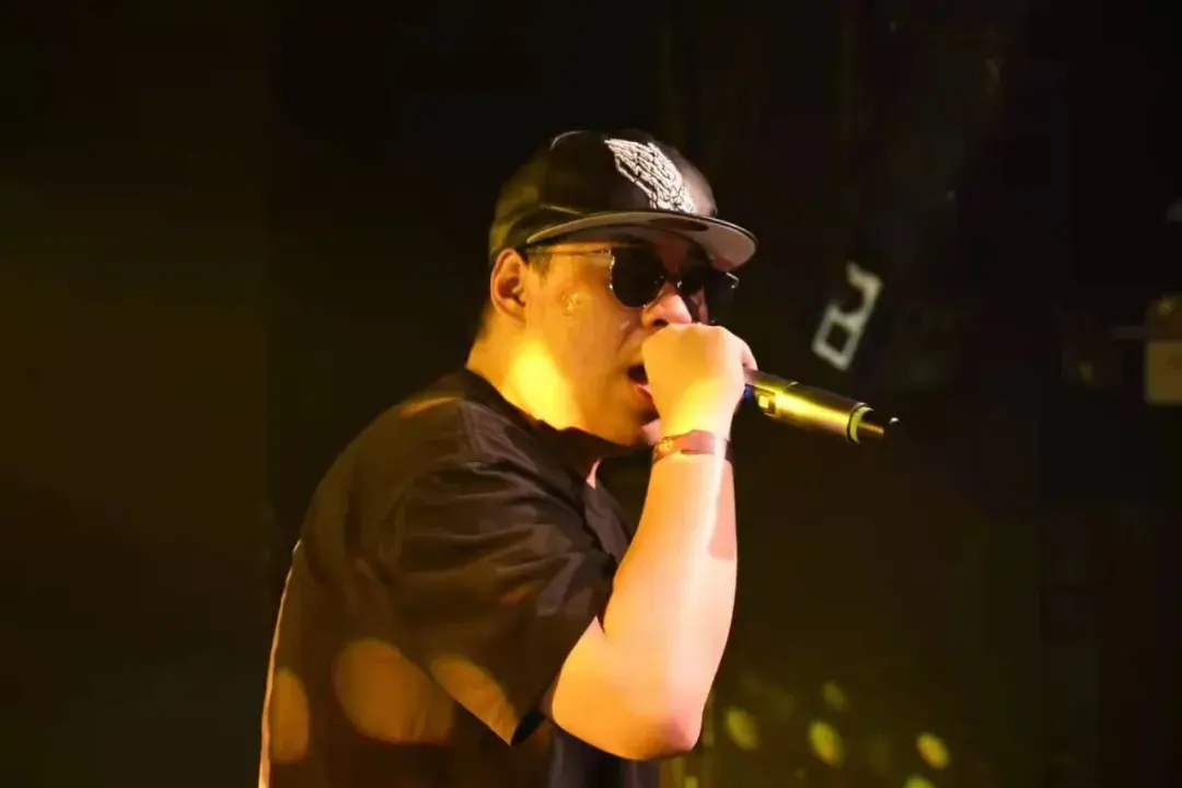 看不惯说唱圈嚣张无度的校长ar居然颁布了一份严格的说唱从业规范守则