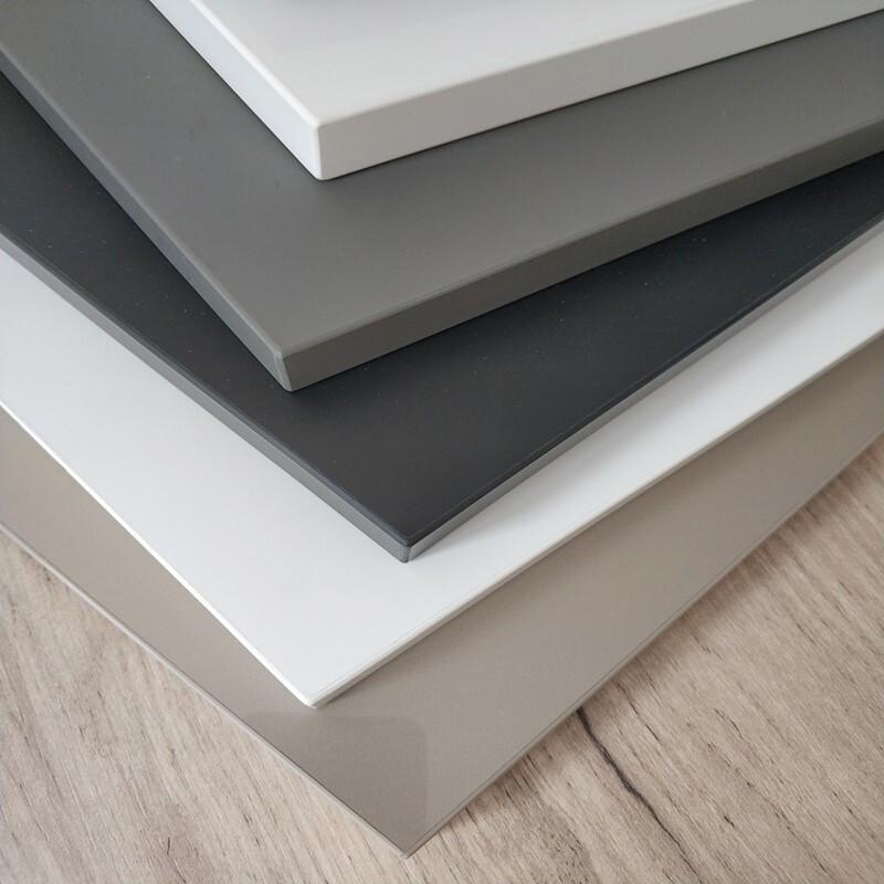 主要的是这个板材基材表面的pet膜,所以我们通常说的pet板材是厚度在