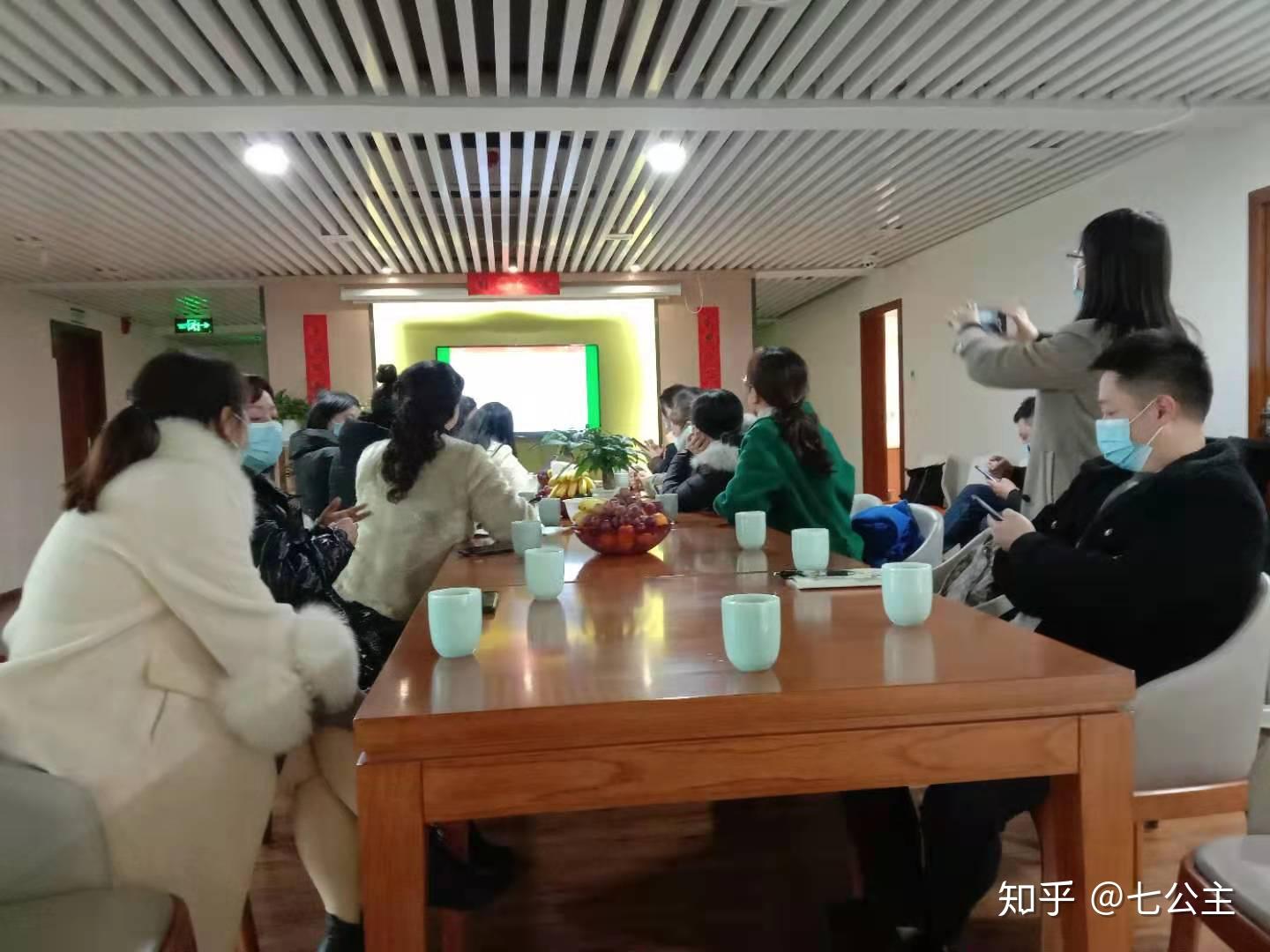 奥洛瑞浣花香门诊部召开乳腺癌三早主动健康项目新都试点工作研讨会