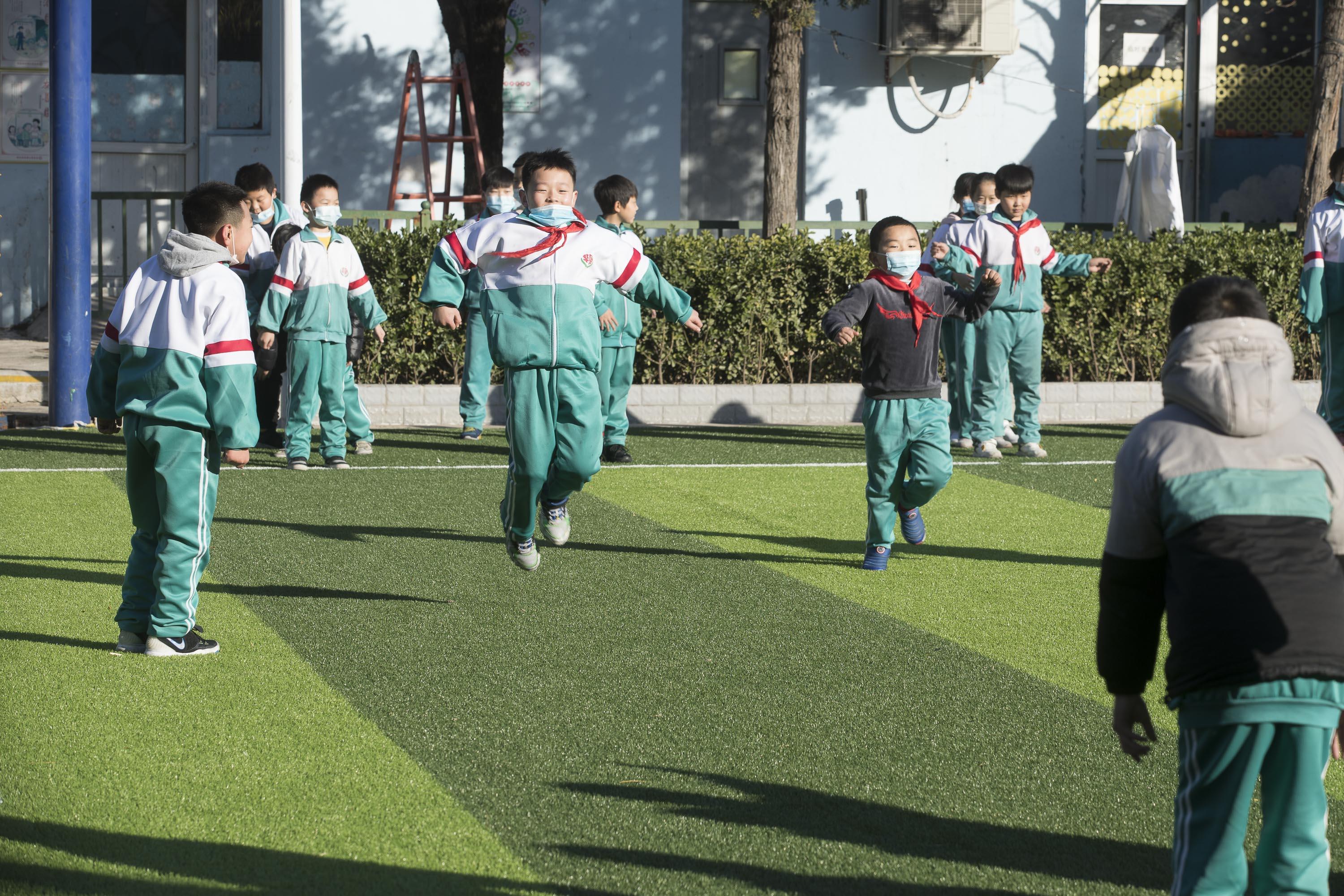 北京市石景山区华奥学校创办于1997年,全部招收进城务工子女,现在是