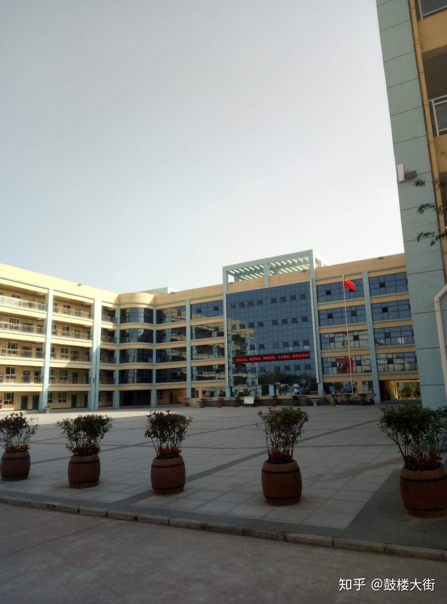 虢镇中学与岐山中学(都是复习重点班)应选哪一个?