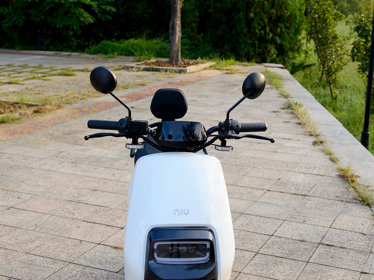 618劲省400元高颜值超能跑小牛电动govag3c入手只需3499起