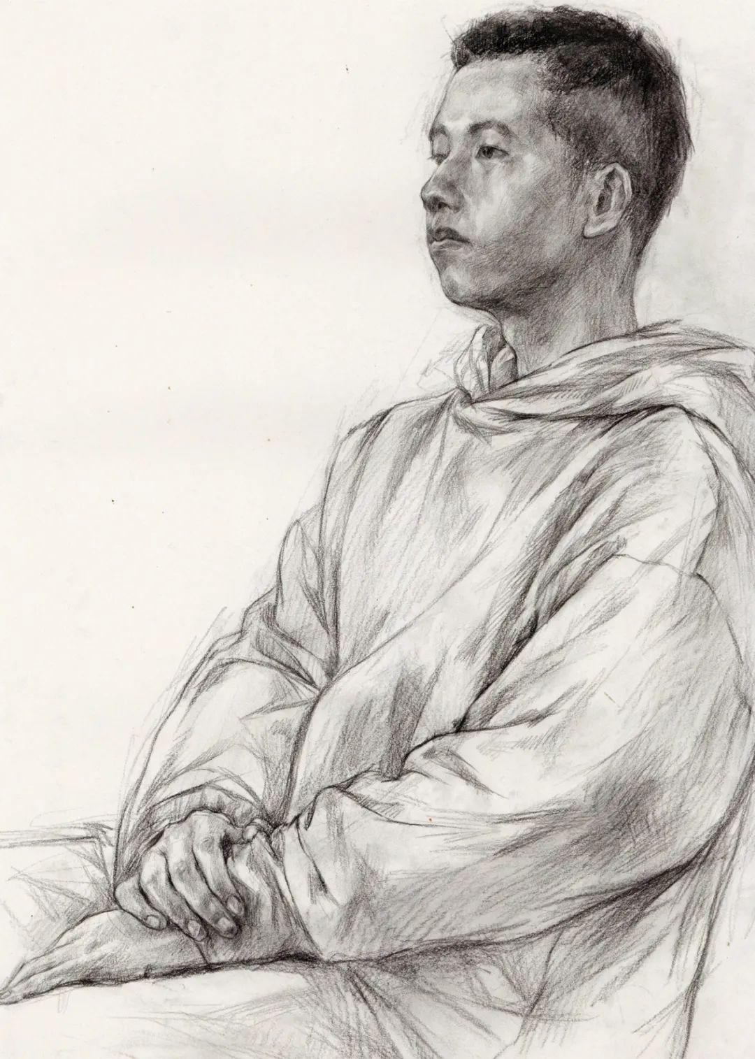 国美校考高分卷最新出炉!素描半身像写生非常nice!