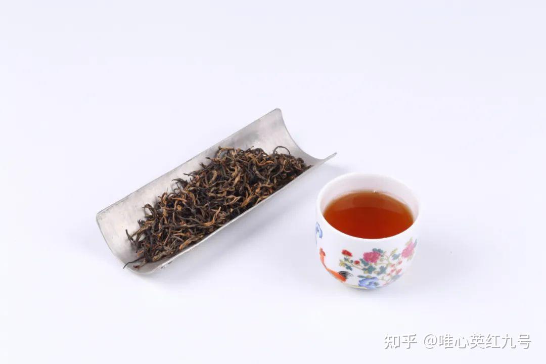 一泡鲜爽甘润的红茶,到底是怎么制作出来的?