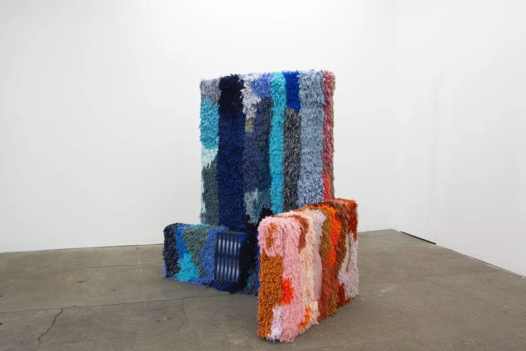 美国纺织艺术家sarahzapata多彩装置艺术对自身身份的质疑与挑战