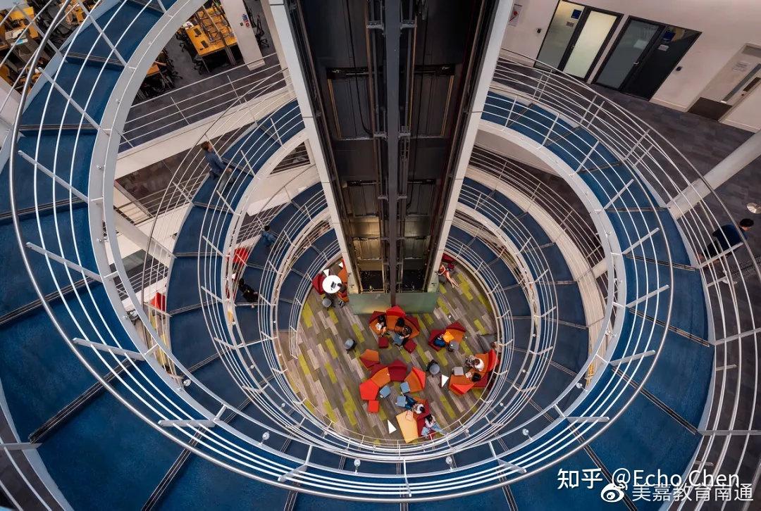 lse图书馆,成立于1896年,是世界最大的社会与政治科学图书馆.