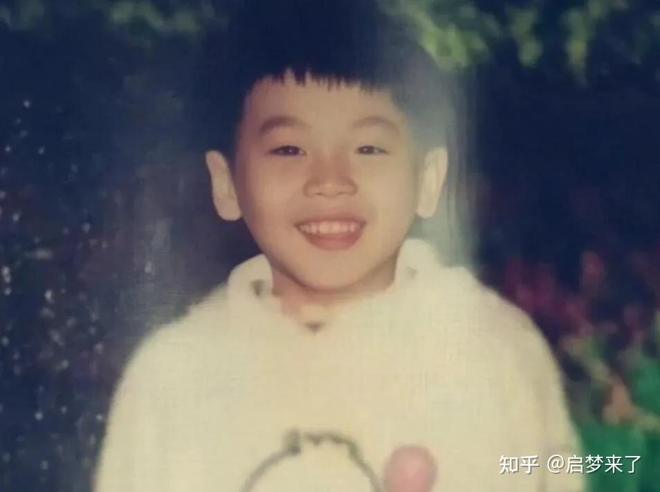 吴奇隆可爱,苏有朋呆萌,林更新搞笑,赵丽颖要哭,刘诗诗从小气质好!